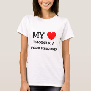 Camiseta Meu coração pertence a um REMETENTE de FRETE