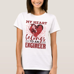 Camiseta Meu Coração Pertence a uma Esposa Namorada Engenhe