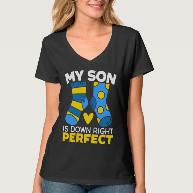 Camiseta Meu Filho é Totalmente Perfeito Cromossomo Extra (Frente)