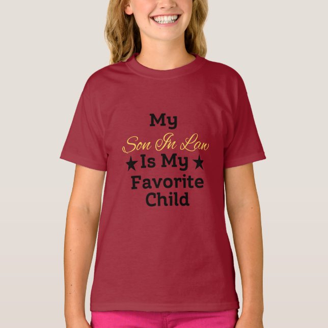 Camiseta Meu genro é meu filho favorito para a mãe (Frente)