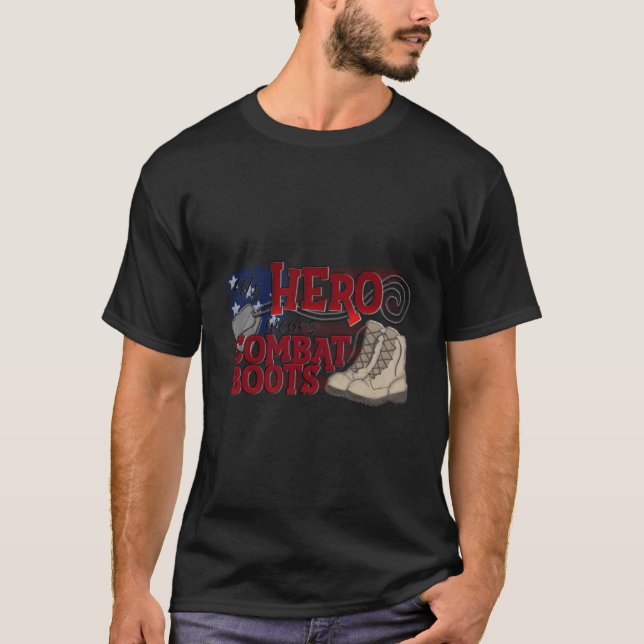 Camiseta Meu Herói Veste Combater Boots (Frente)