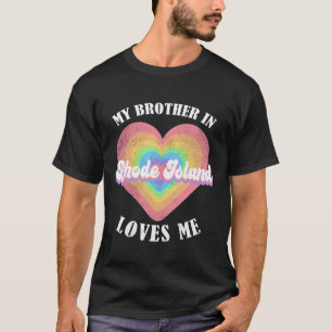 Camiseta Meu Irmão em Rhode Island Me Ama Heart EUA US S