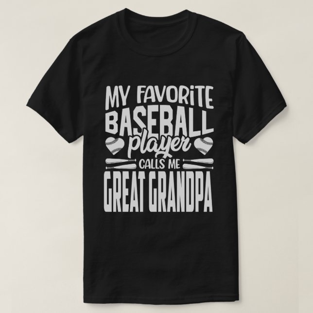 Camiseta Meu Jogador De Baseball Favorito Me Chama EXCELENT (Frente do Design)