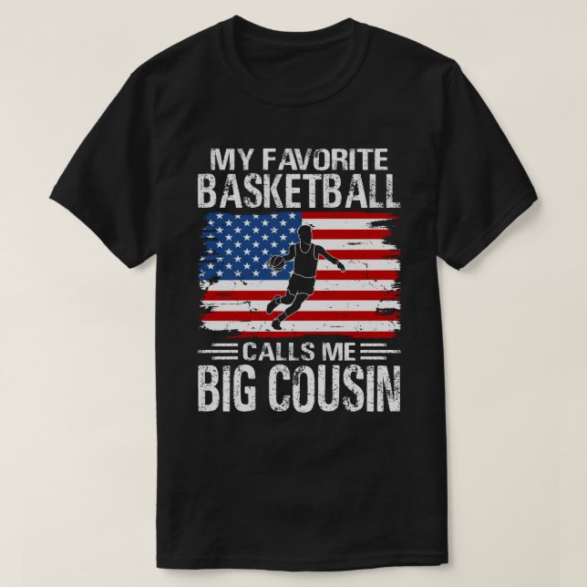 Camiseta Meu Jogador De Basquete Favorito Me Chama Grande C (Frente do Design)