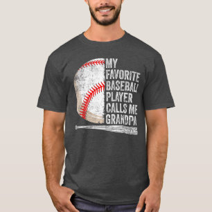Camiseta Meu jogador de beisebol favorito me chama de vovô