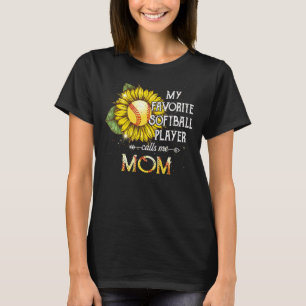 Camiseta Meu Jogador De Softball Favorito Me Chama Mãe Gira