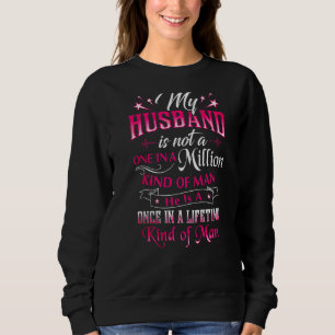 Camiseta Meu Marido Não É Um Em Um Milhão De Homens H