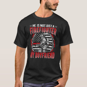 Camiseta Meu Namorado é um Bombeiro Fino Fogo Vermelho G