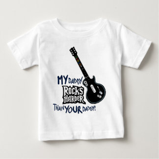Camiseta Meu pai BALANÇA MAIS DURAMENTE do que seu pai!