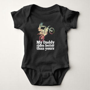 Camiseta Meu pai monta melhor do que seu