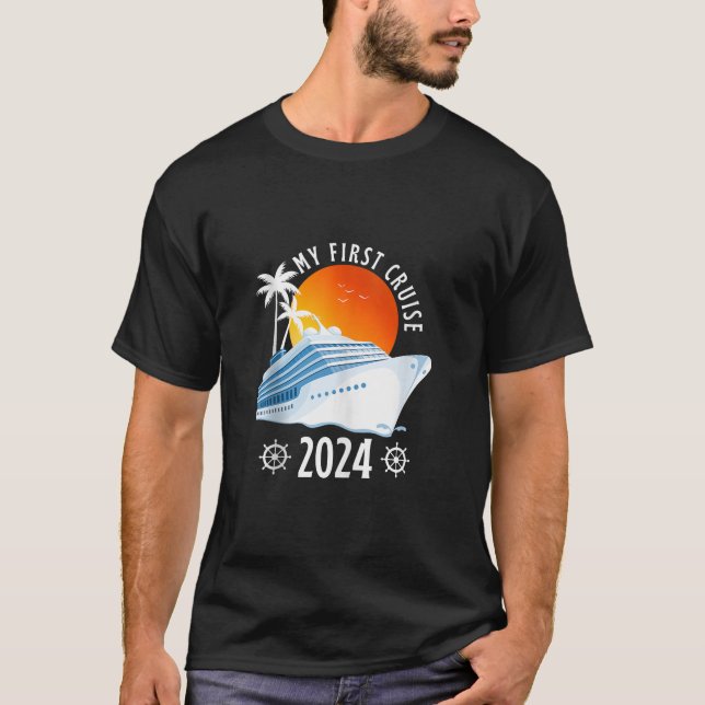 Camiseta Meu Primeiro Cruzeiro 2024 Férias Correspondentes  (Frente)