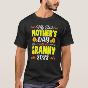 Camiseta Meu Primeiro Dia das Mães Como Uma Avó Engraçado D