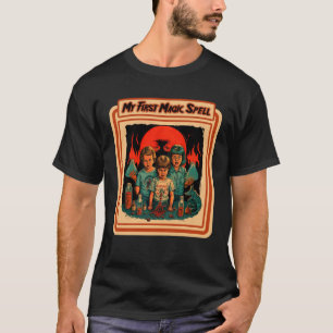 Camiseta Meu Primeiro Horror Ortográfico Mágico Assusta Alg