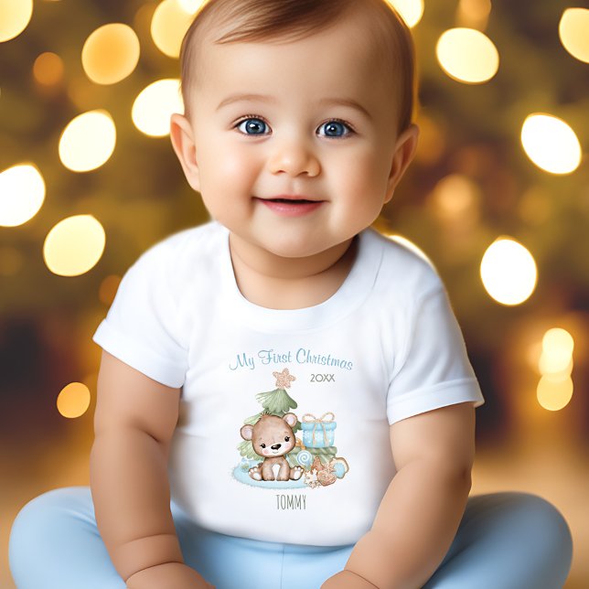 Camiseta Meu Primeiro Nome De Natal Bebê Ursa Árvore De Nat (My First Christmas Cute Baby Bear Christmas Tree Baby T-Shirt)