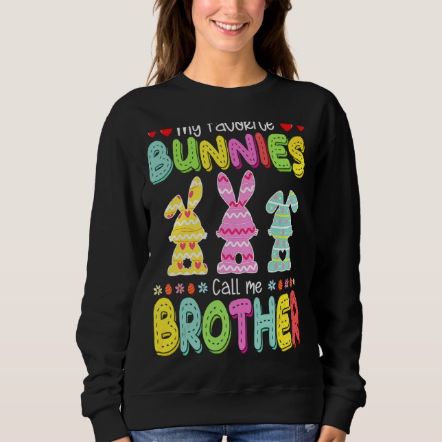 Camiseta Meus Bunnies Favoritos Chamam A Família De Páscoas (Frente)