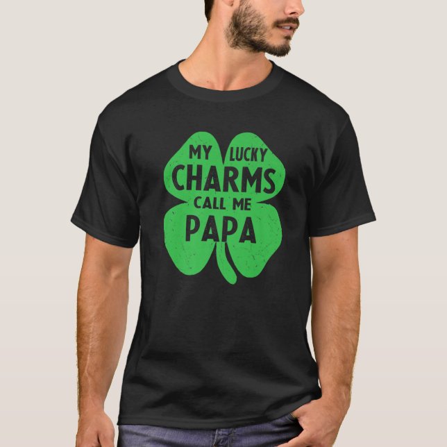 Camiseta Meus Charmes Sortudos Me Chamam De Dia de São Patr (Frente)