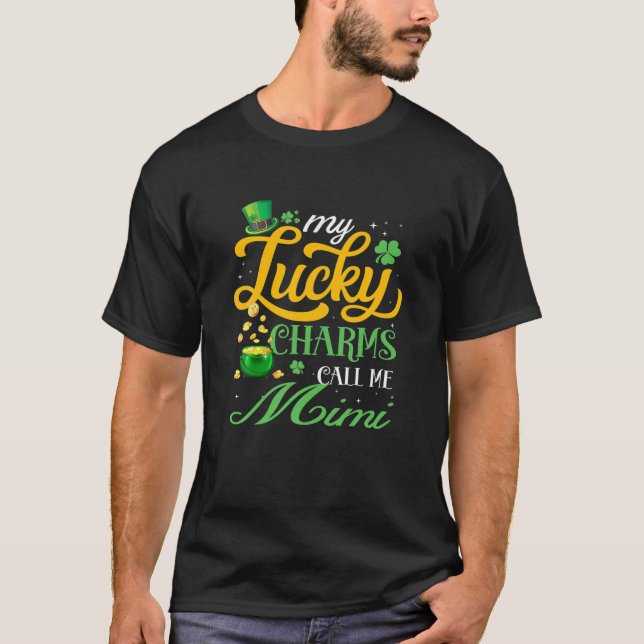 Camiseta Meus Charmes Sortudos Me Chamam De Dia de São Patr (Frente)