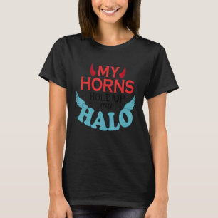 Camiseta Meus Cornos Seguem Meu Halo