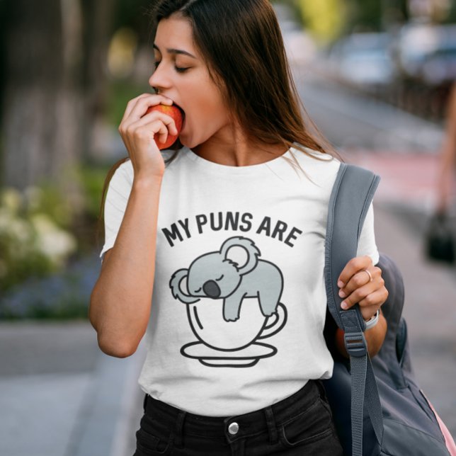 Camiseta Meus Peitos São Koala Tea (My puns are koala tea t-shirt)