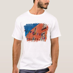 Camiseta México, San Miguel de Allende. Bandeiras coloridas