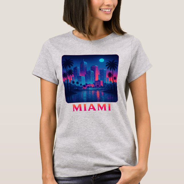 Camiseta Miami Moonrise - Neon Skyline Graphic Tee (Frente)