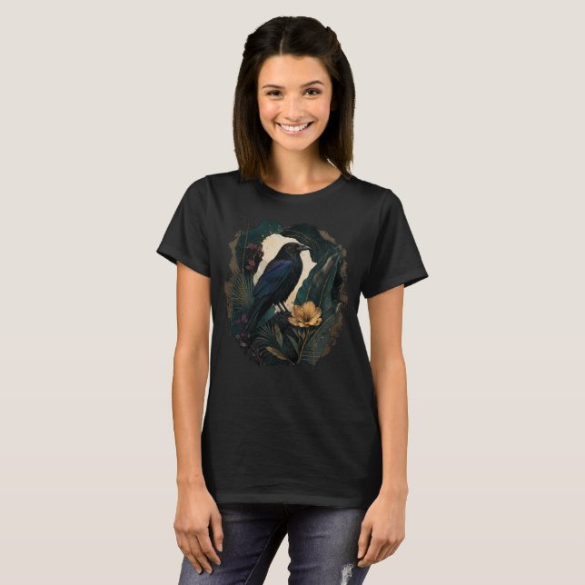 Camiseta Midnight Botanical Raven (Frente Completa)