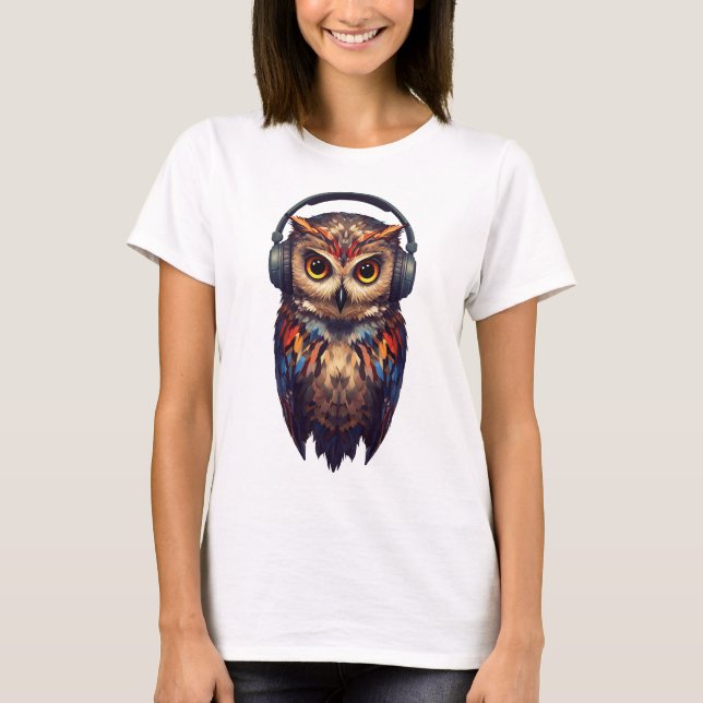 Camiseta Midnight Echo – Coruja Abstrata com Alma (Frente)