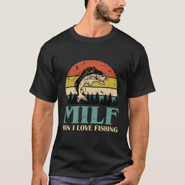 Camiseta Milf - Eu Adoro Pescar Anglas De Pesca (Frente)