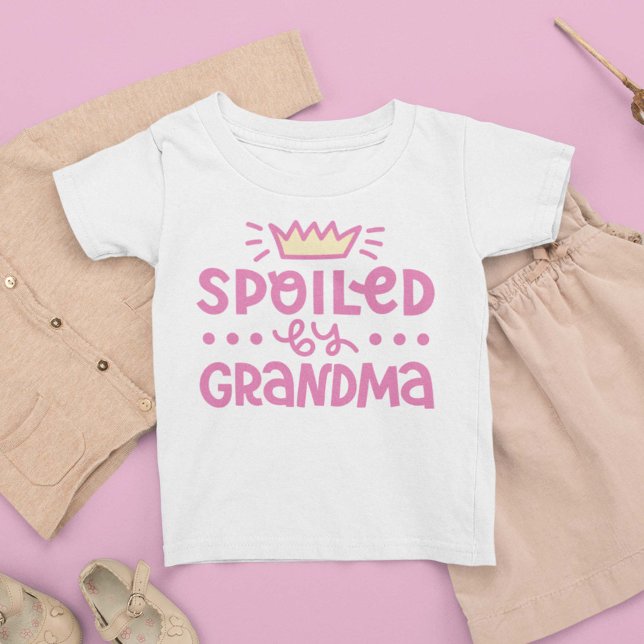 Camiseta Mimada Pela Vovó (Criador carregado)