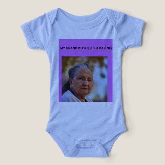 CAMISETA MINHA AVÓ É INCRÍVEL