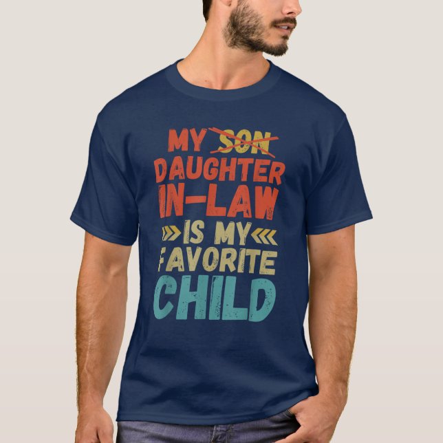 Camiseta Minha Filha De Direito É Minha Filha Favorita (Frente)