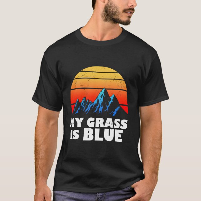 Camiseta Minha Grama É Música Azul (Frente)