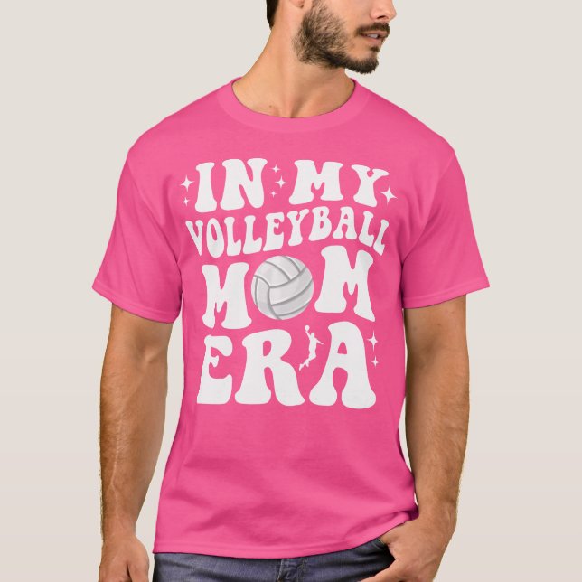 Camiseta Minha Mãe de Voleibol Era Uma Fã Engraçada De Vole (Frente)