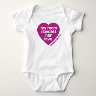 Camiseta Minha mãe doa seu amor