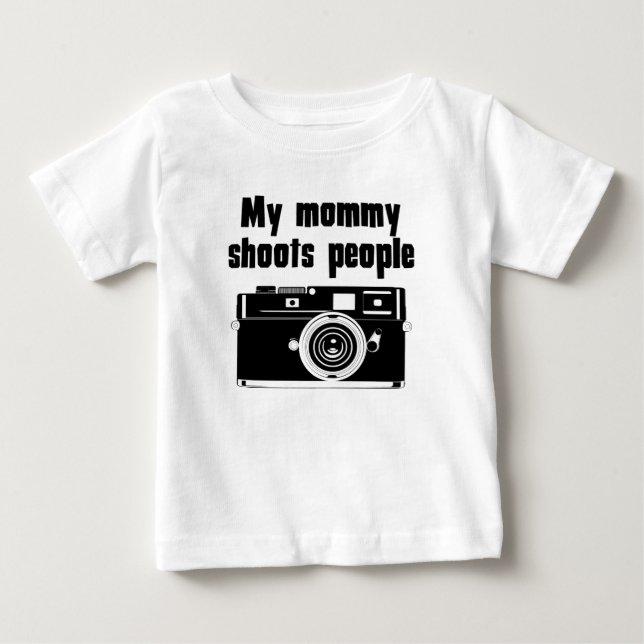 Camiseta Minha mamãe dispara em pessoas (Frente)