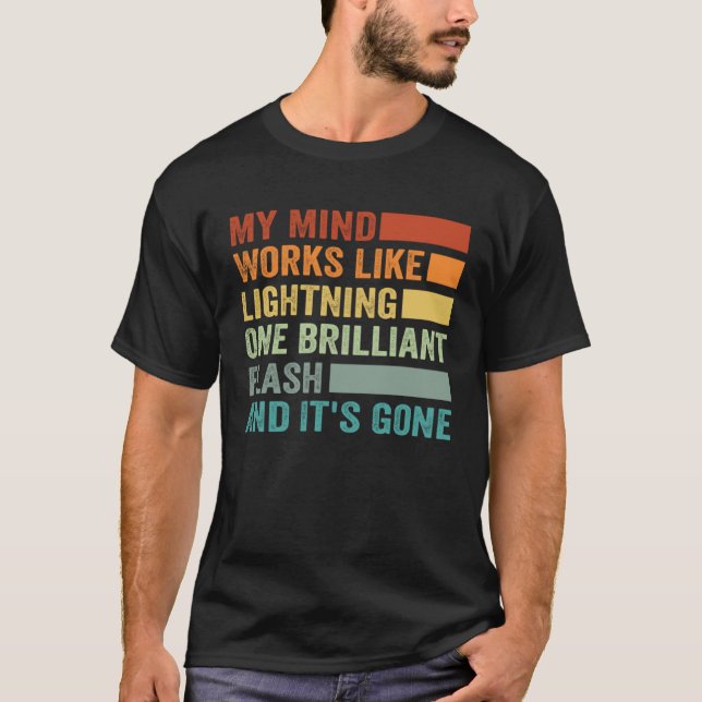 Camiseta Minha Mente Funciona Como um Relâmpago  Um Flash E (Frente)