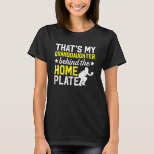 Camiseta Minha neta avó de um receptor de softball Gra