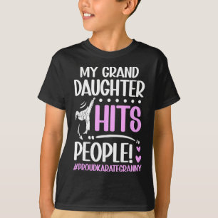 Camiseta Minha neta bate nas Pessoas, orgulhosa, Karate, vo