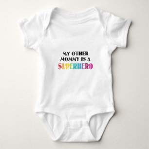 Camiseta Minha outra mamãe é um super-herói
