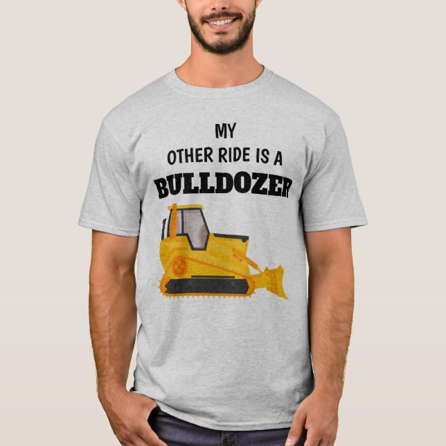 Camiseta Minha outra viagem é um trator (Frente)