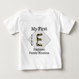 Camiseta Minha Primeira Família - Letra Única E Monograma