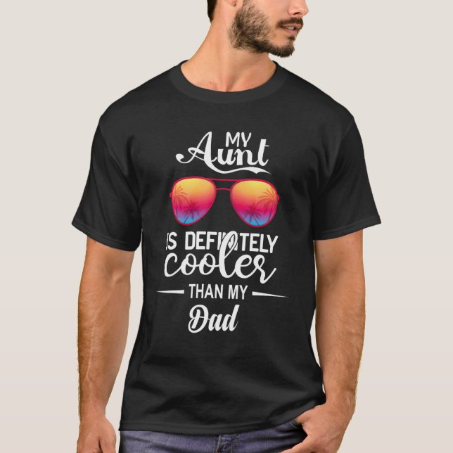 Camiseta Minha Tia É Definitivamente Mais Fria Do Que Minha (Frente)