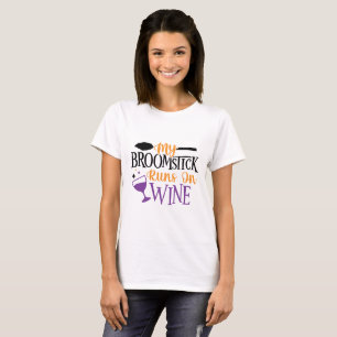 Camiseta Minha vassoura corre no vinho