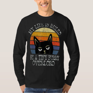 Camiseta Minha Vida É Governada Por Um Pequeno Furador Gato