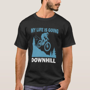 Camiseta Minha Vida Está Descendo a Colina Divertida de Bic