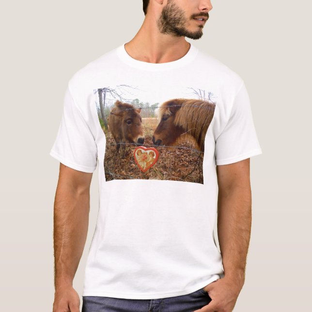 Camiseta Miniatura Macaco e Coração de Namorados de Cavalo (Frente)