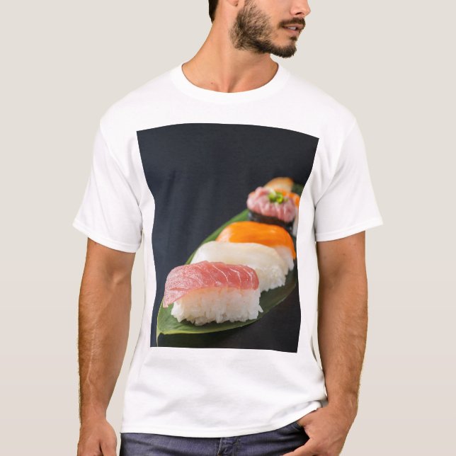 Camiseta Minimal Sushi – Japanese tranquility and perfectio (Frente)