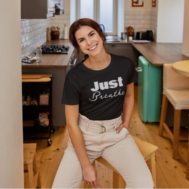 Camiseta Minimalist Just Breathe (Criador carregado)