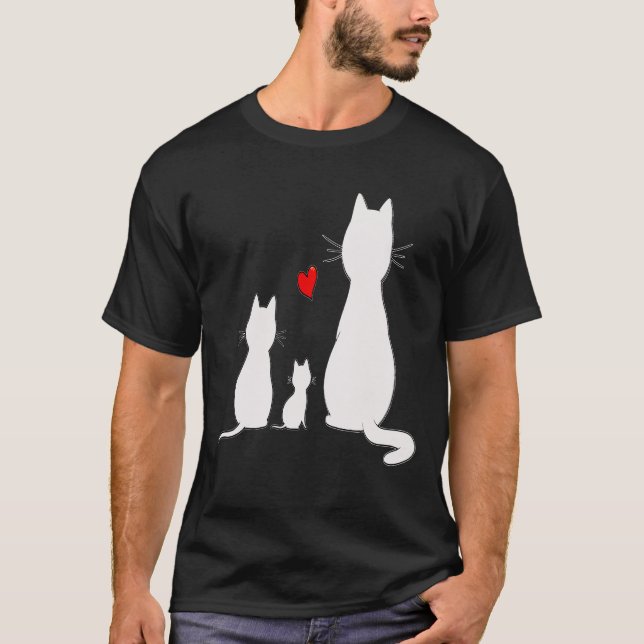 Camiseta Minimalist White Cat Family with Red Heart Art T-S (Frente)