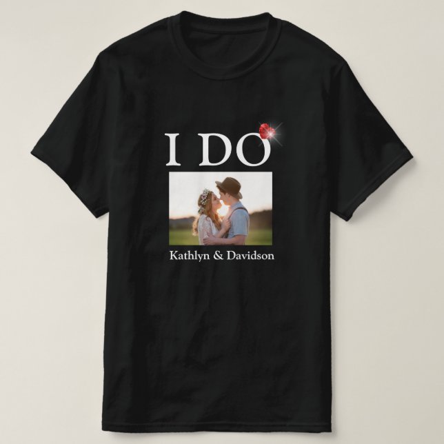 Camiseta Minimalista do nome de foto do Casal do Anel do No (Frente do Design)